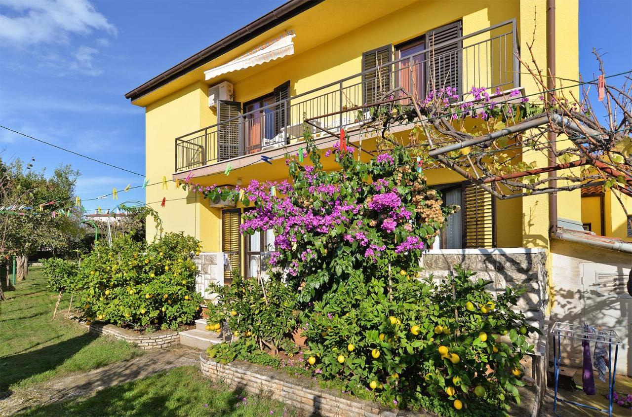 Apartments Danijel 1956 พูลา ภายนอก รูปภาพ