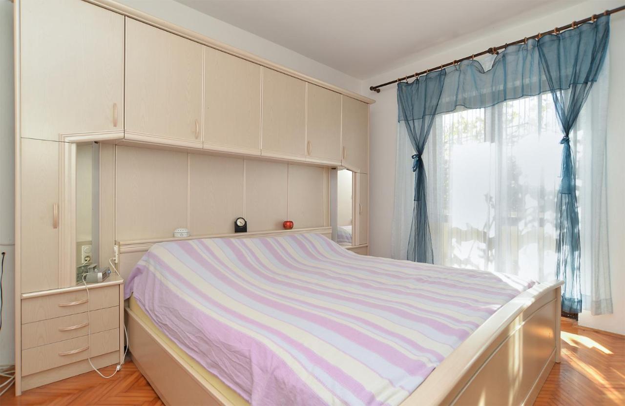 Apartments Danijel 1956 พูลา ภายนอก รูปภาพ
