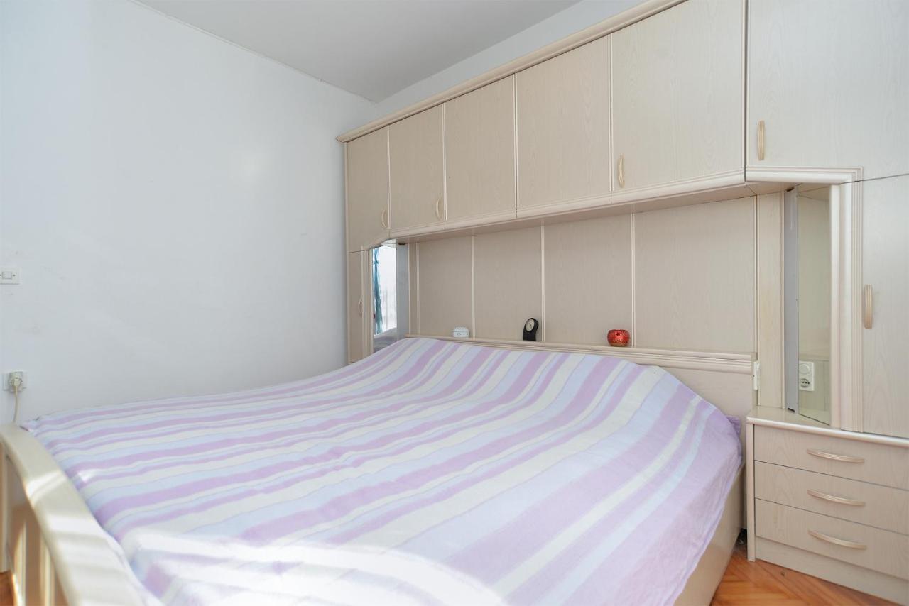 Apartments Danijel 1956 พูลา ภายนอก รูปภาพ
