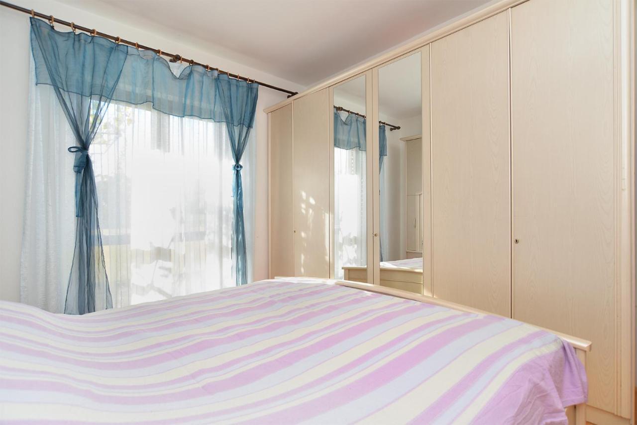 Apartments Danijel 1956 พูลา ภายนอก รูปภาพ